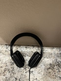 Headphones 