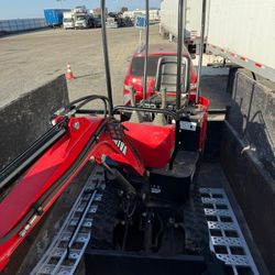 Miniexcabador Y Taraila Con Gato Hidráulico 