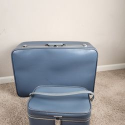 Vintage Sears Featherlite Luggage Set – Blue Hard Shell Suitcases (Rare 3-Clasp Large Case)
