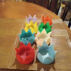 8 Vintage 1960s Colorful Plastic Tulip Cup Holders