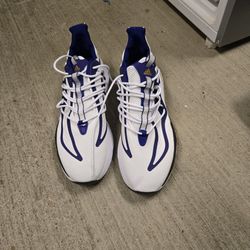 Adidas College Shoes HUSKIES 