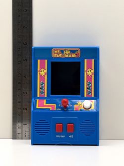 Pac-Man mini stand up arcade style
