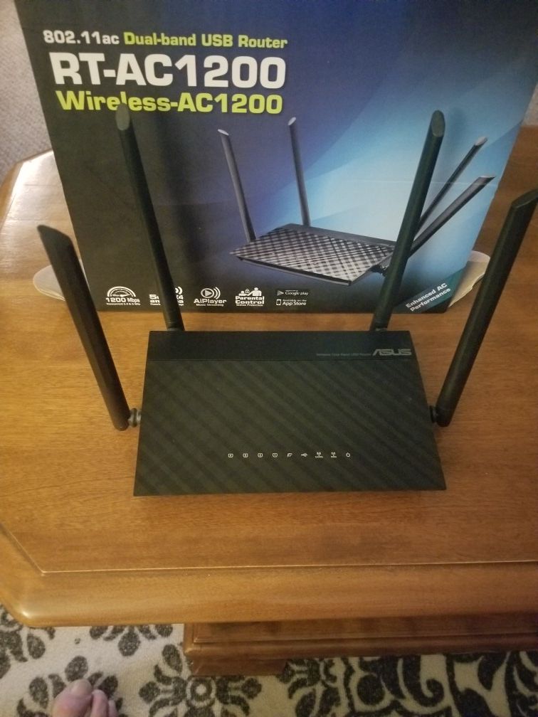 ASUS RT-AC1200 ROUTER