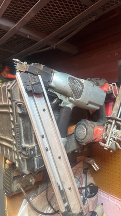 Nail gun