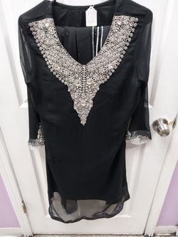 Ladies Pakistani/Indian Suit 3 piece