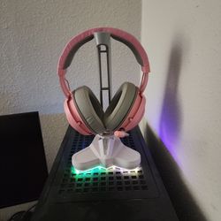 Razer Headphone Pink