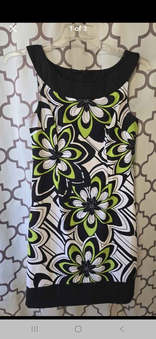 Ladies Connected Apparel Dress