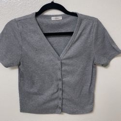 grey croptop 