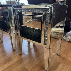 luxurious glass Drawers 