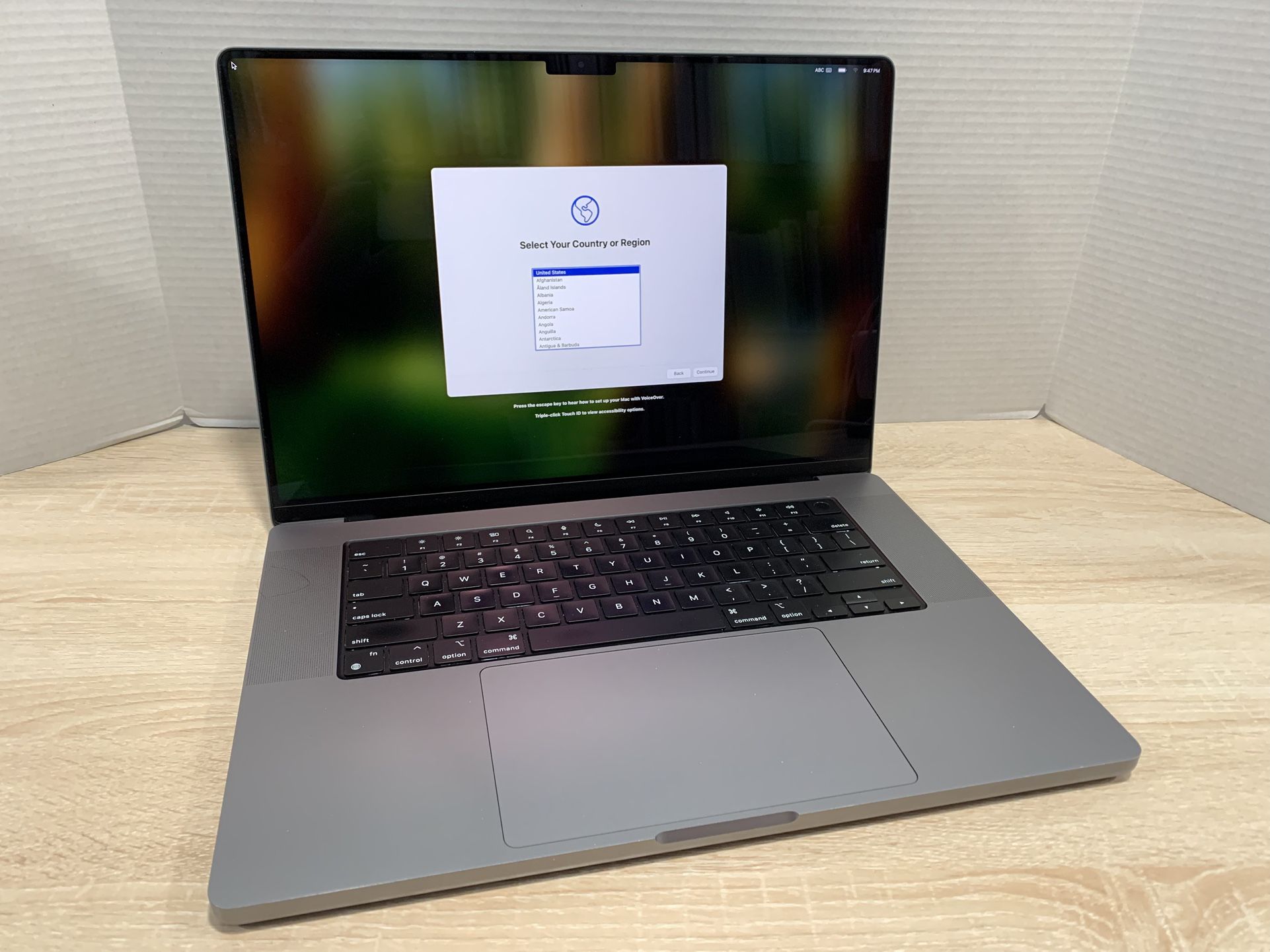 $1000, 32GB RAM, 2021 16” MacBook Pro, M1 PRO/512GB, Used for 6 months