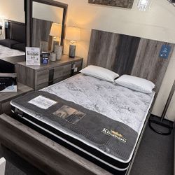 Available In King - Queen Bedroom Set (Bed Frame,Dresser,Mirror And 1 Nightstand)