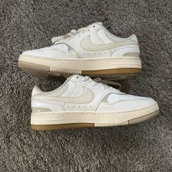 Women’s Nike Shoes