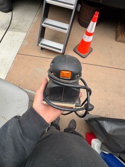 Electric Palm Sander with Sandpaper