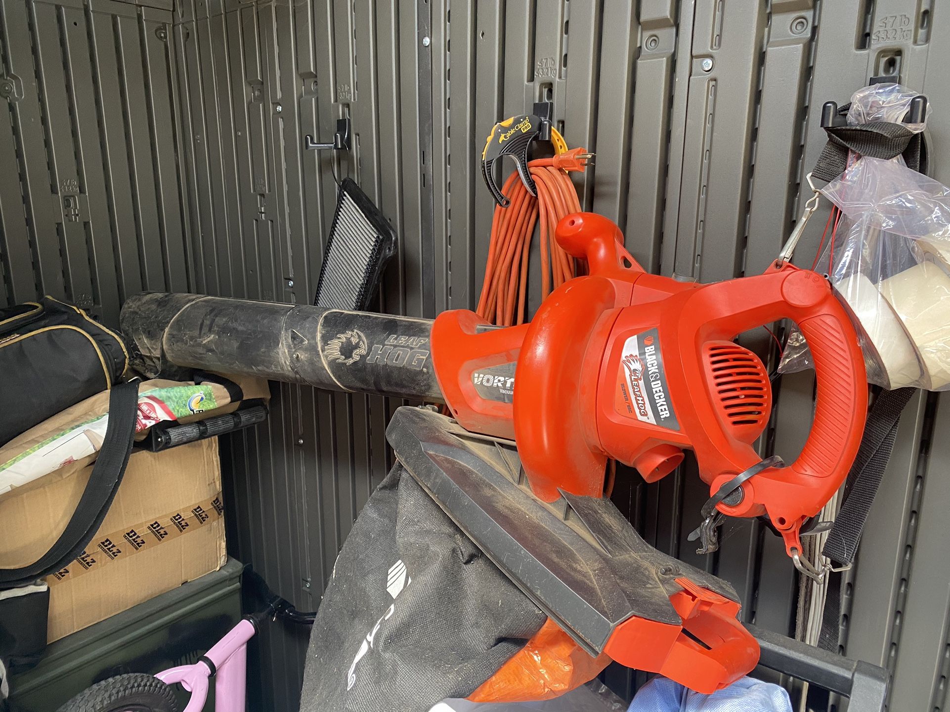 Black and Decker Leaf Blower