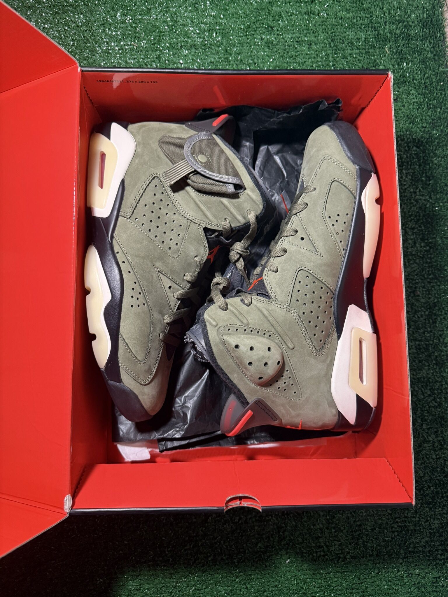 Jordan 6 Travis Scott Olive 