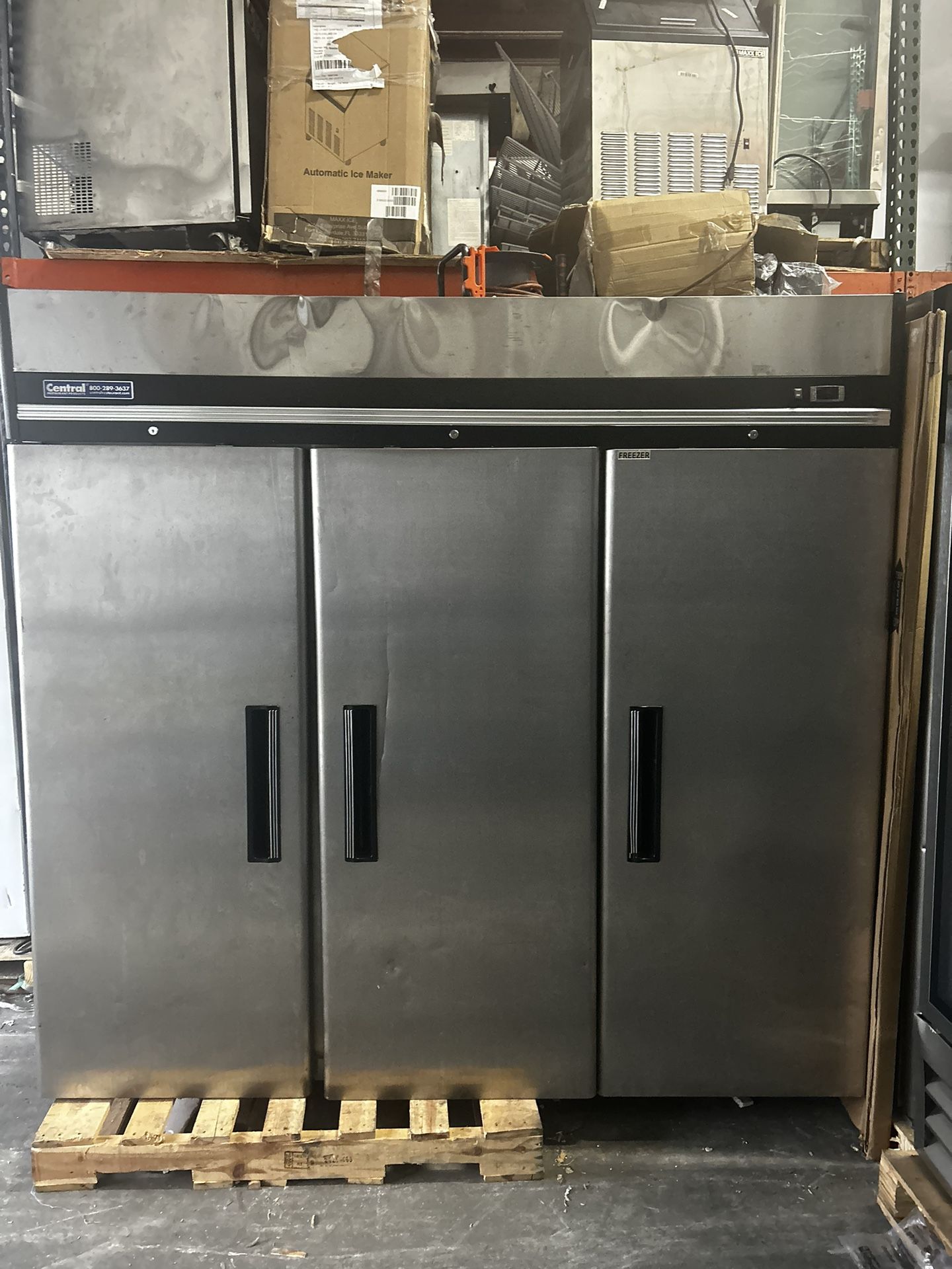 Freezer 3 Door Solid