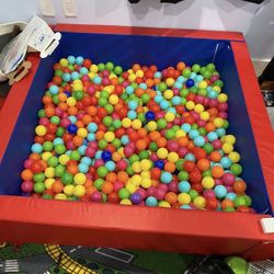 Balls Pit 