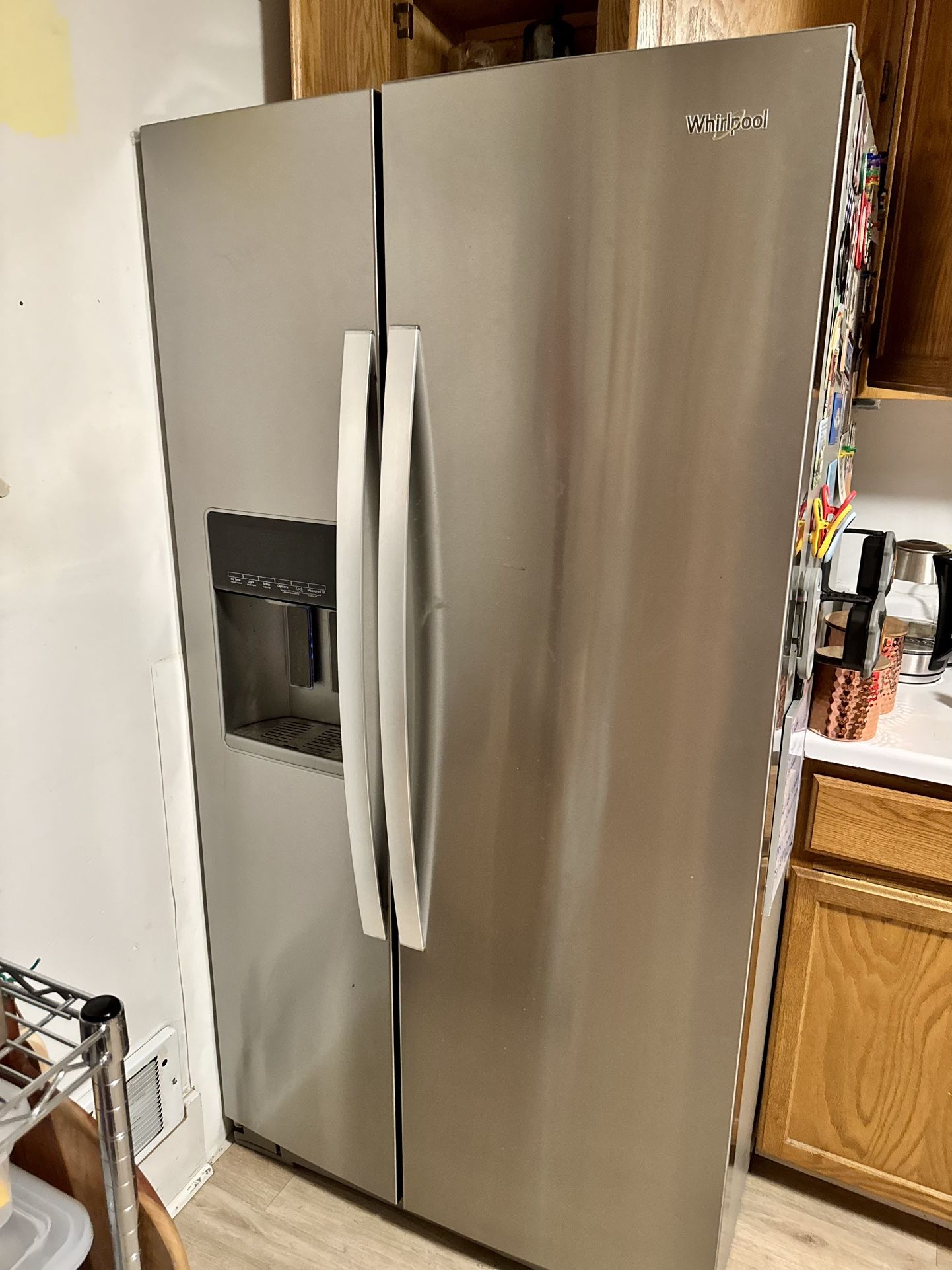 Whirlpool Refrigerator (PICKUP ONLY)