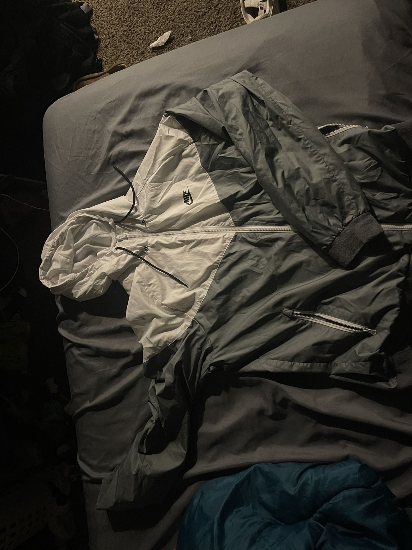 Nike Tech/windbreaker