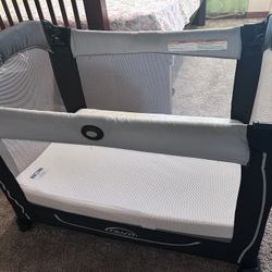 Garco Portable Crib