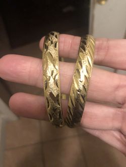 Women bracelets