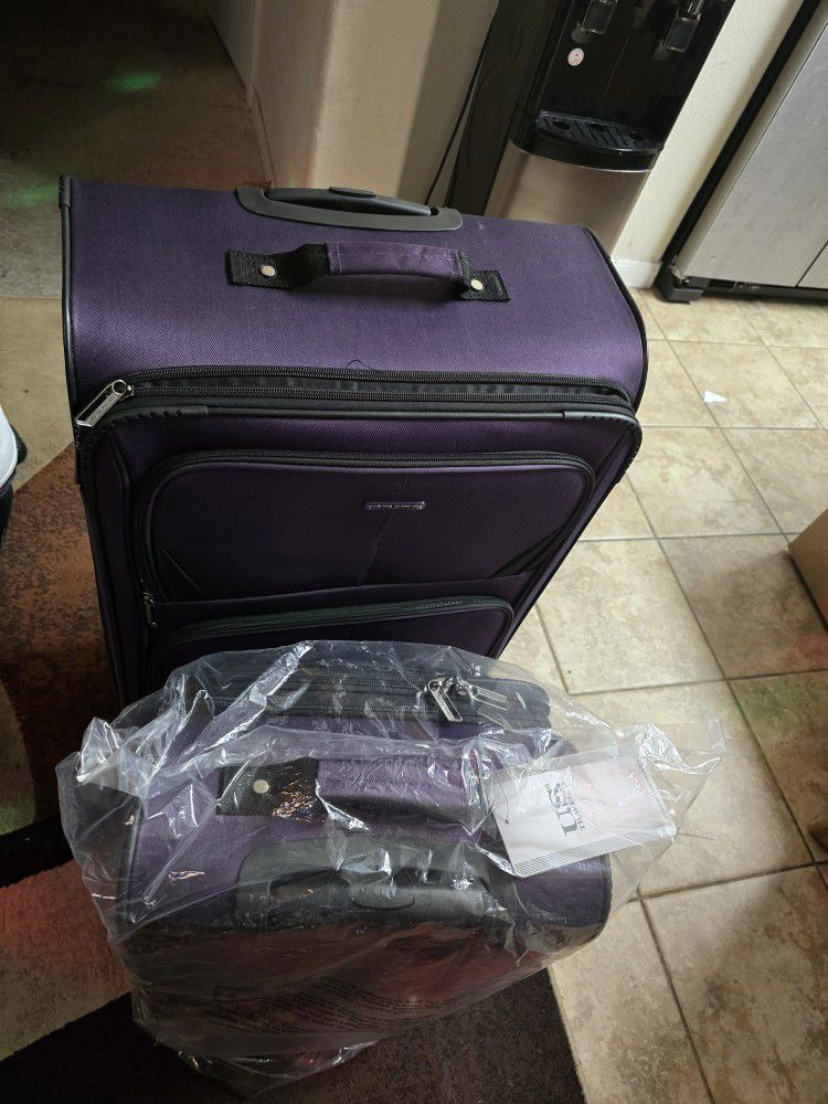 Us Traveler Luggages Set Of 2 
