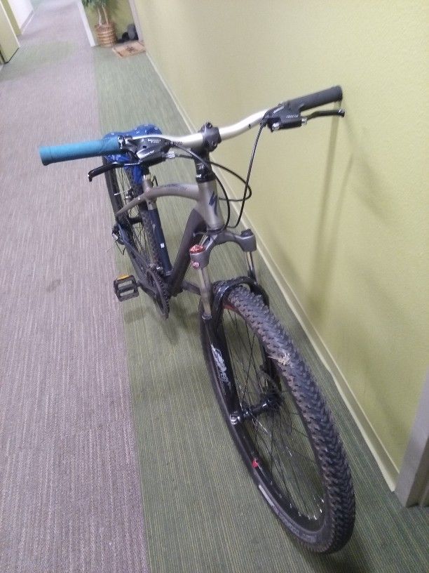 Specialized Cross Trail Mountain Bike
