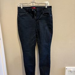 Jennifer Lopez Black Skinny Jeans