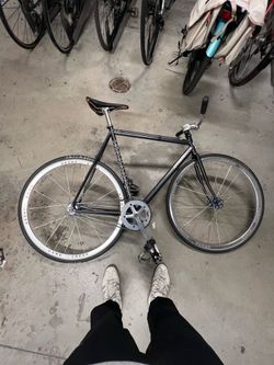 affinity lo pro fixie fixed gear track bike