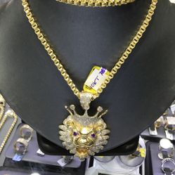 10k Gold Diamond Pendant Lion Face With Blue Eye 1.40ct Diamond With Chain Including …