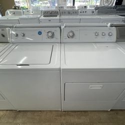 Whirlpool Gas Dryer And Washer Set In Excellent Condition 
