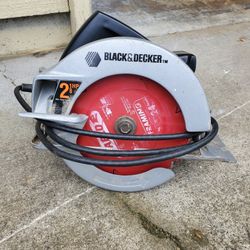 Corded Circular Saw. 7 1/4 Blade.