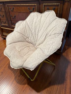 Seashell Papasan Chair beige gold unique soft