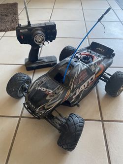 TRAXXAS JATO 3.3 1/10 scale Stadium Truck.