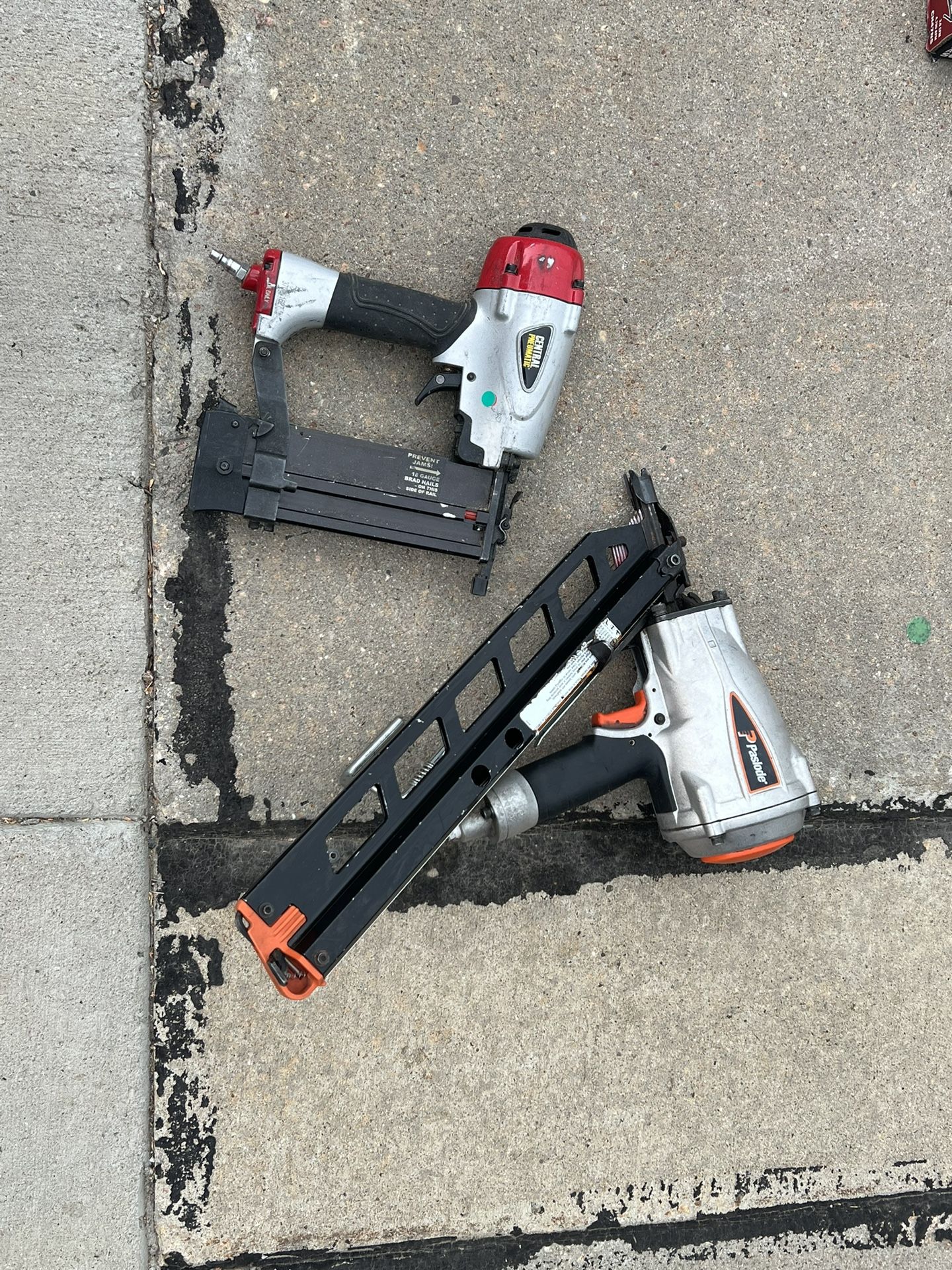 Framing Nail Gun And Brad Nailer