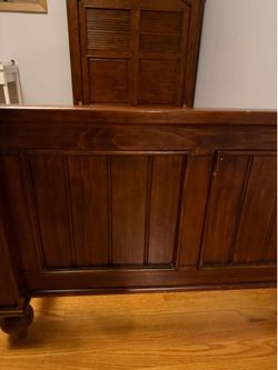Solid wood Twin bed frame