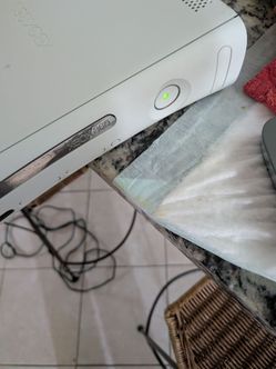 Xbox 360 controllers wireless lots of games working great