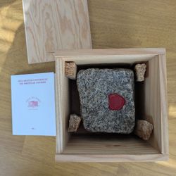 🪨 Own a Piece of Paris – Édition Spéciale Trocadéro (XVIe)