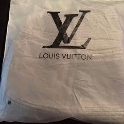 Lv beanie grey color way