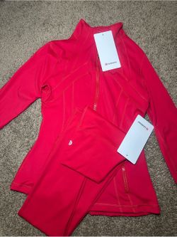 Lululemon Red Set (define cropped tank, leggings)