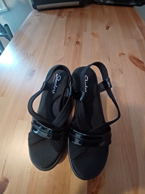 New Skecher Wedge Sandals Women's Size 9