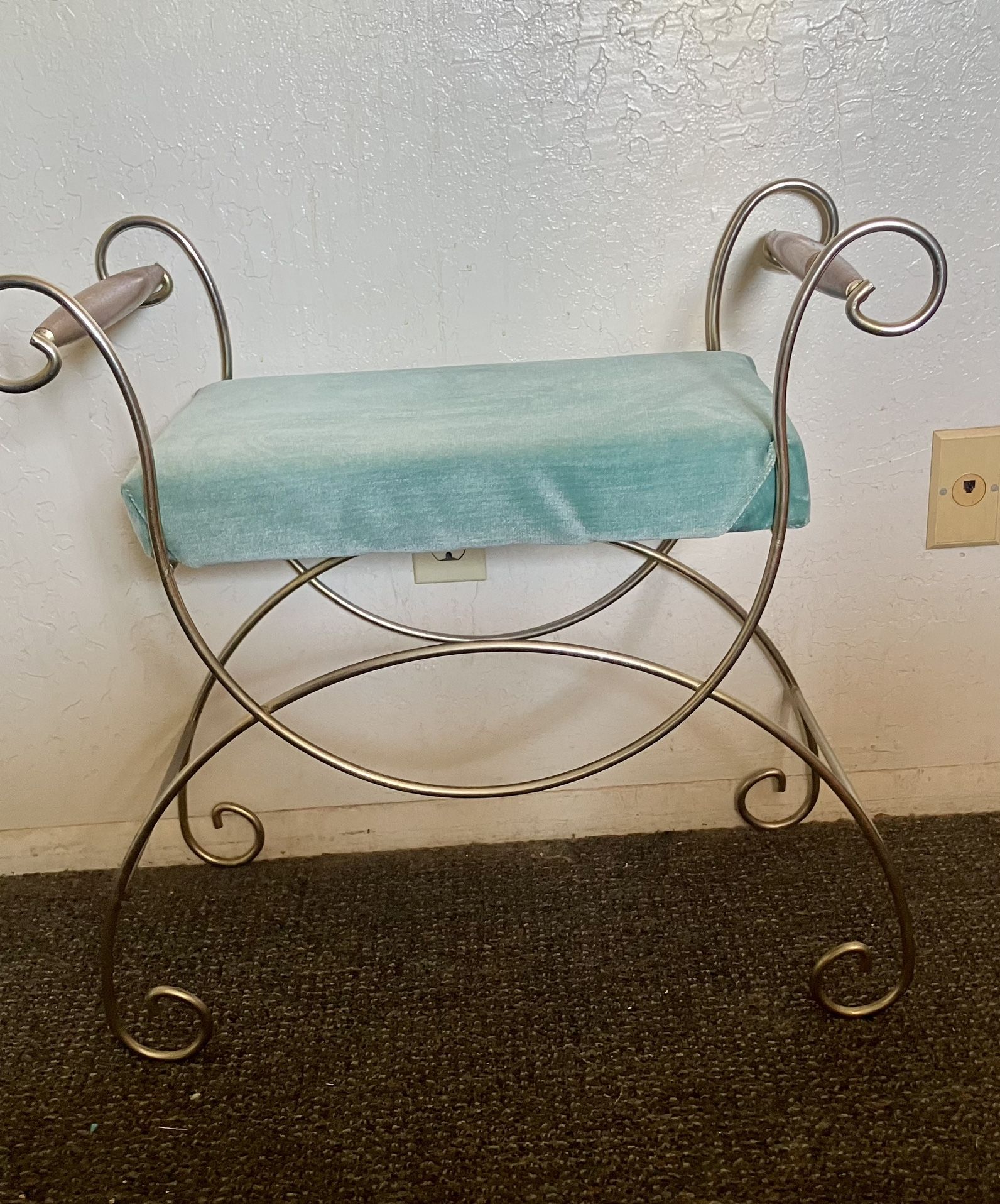 Cute Vintage Vanity Seat