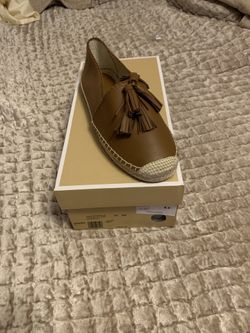 Spadrille Slep On Leather Size 8 MK Brand New