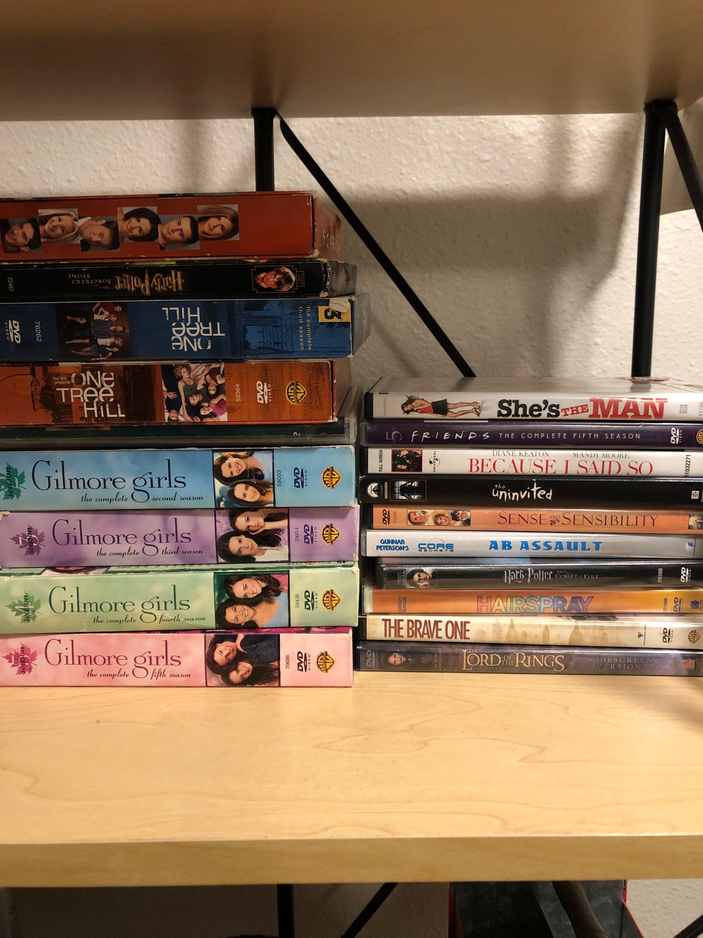 DVDs Gilmore girls one tree hill friends Harry Potter