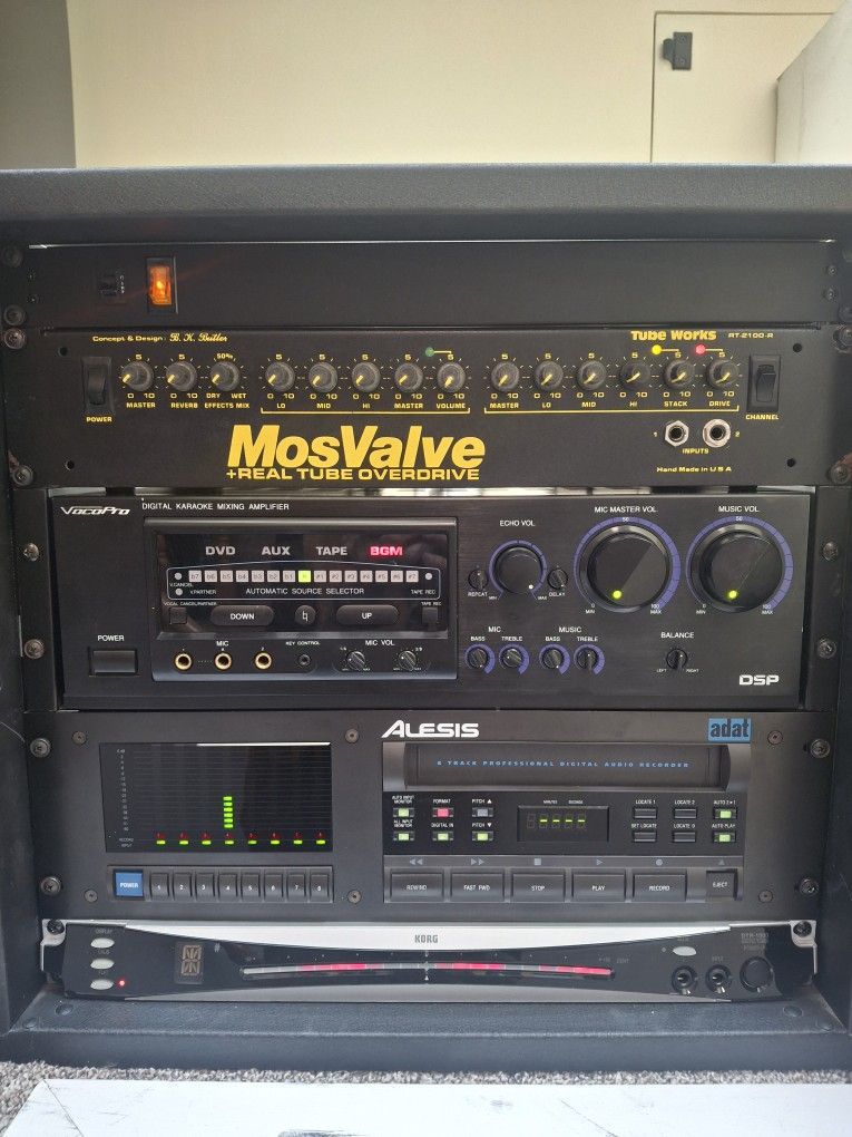 Vocopro Digital Karaoke Mixing Amplifier