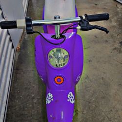 Razor Pocket Mod electric scooter KIki