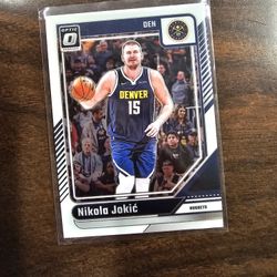 NIKOLA JOKIC NUGGETS OPTIC BLUE PANINI NBA SPORTS CARD!