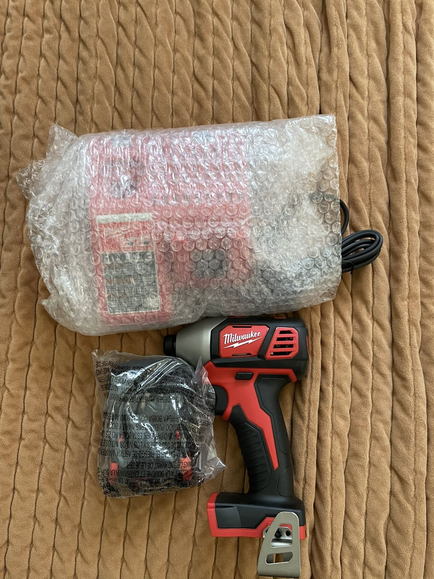 Milwaukee 1/4 Impact Driver 