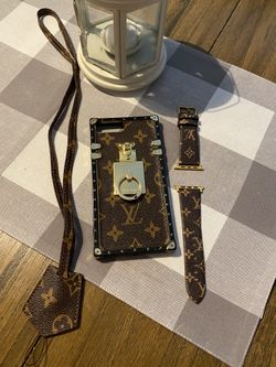 iPhone 7 or 8 plus case and Apple Watch band