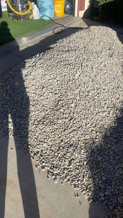 Free 3/4 gravel